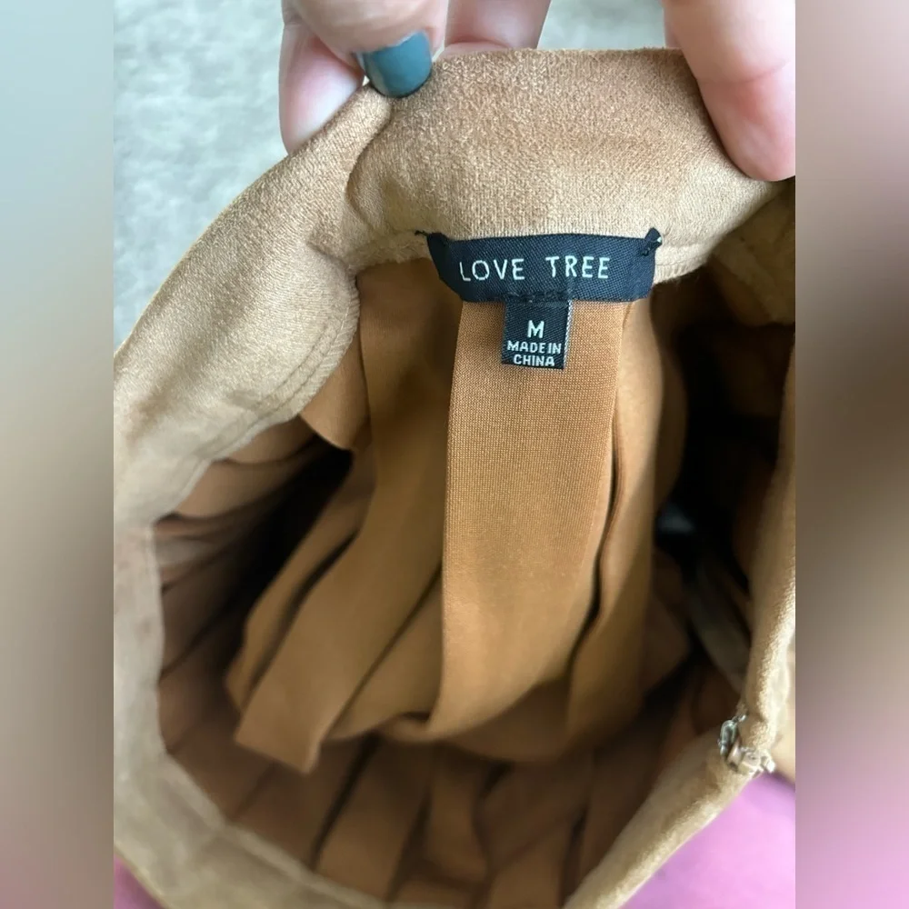Love Tree Brown Pleated Mini Skirt size medium